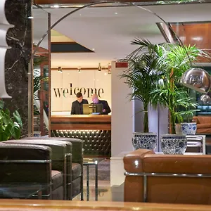 Plaza 4*, Mestre İtalya
