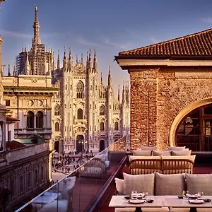 palazzo-cordusio-gran-melia-milan.italymilanhotels.net/